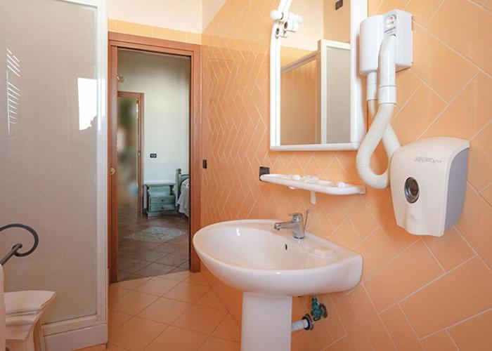 Hotel Sottovento Sant'Egidio del Monte Albino Eksteriør billede