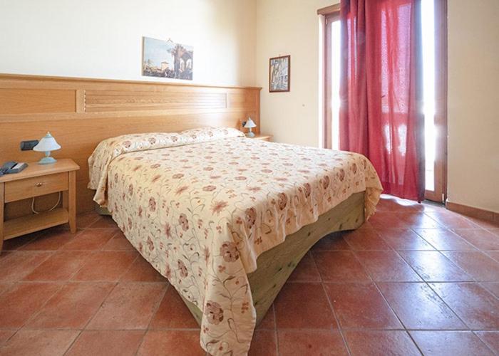 Hotel Sottovento Sant'Egidio del Monte Albino Eksteriør billede
