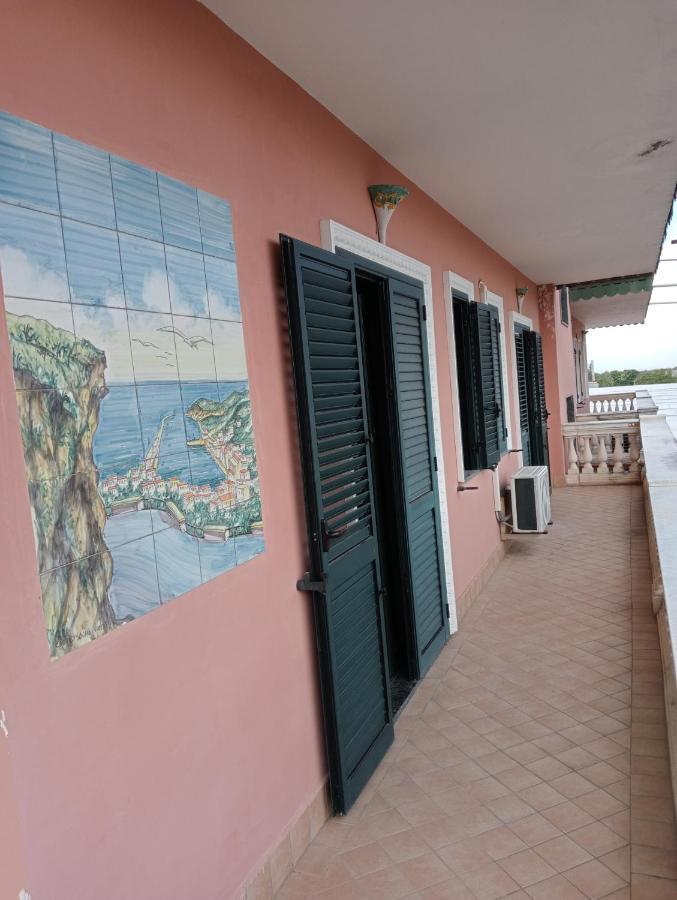 Hotel Sottovento Sant'Egidio del Monte Albino Eksteriør billede