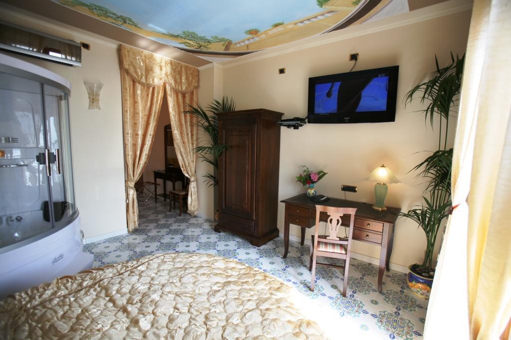 Hotel Sottovento Sant'Egidio del Monte Albino Eksteriør billede