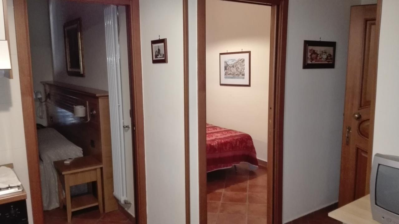 Hotel Sottovento Sant'Egidio del Monte Albino Eksteriør billede