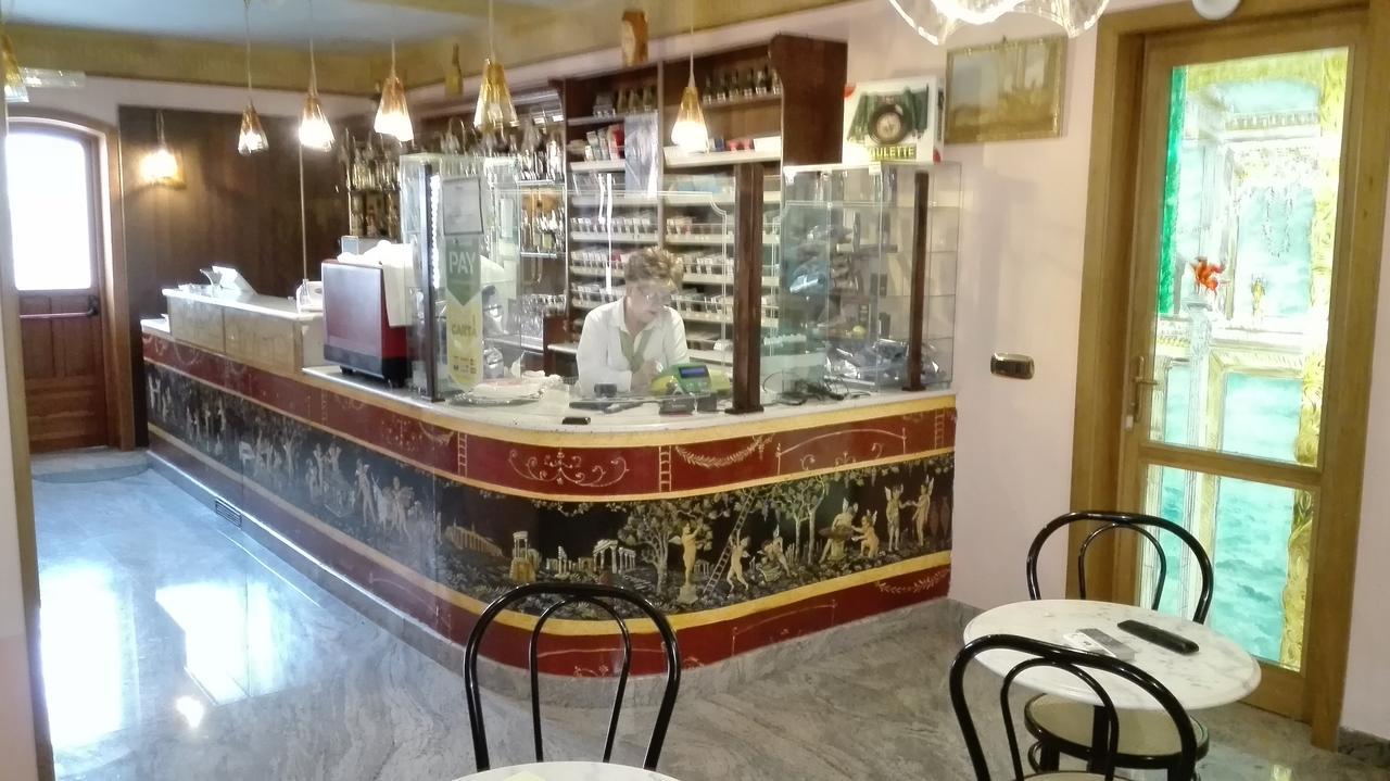 Hotel Sottovento Sant'Egidio del Monte Albino Eksteriør billede