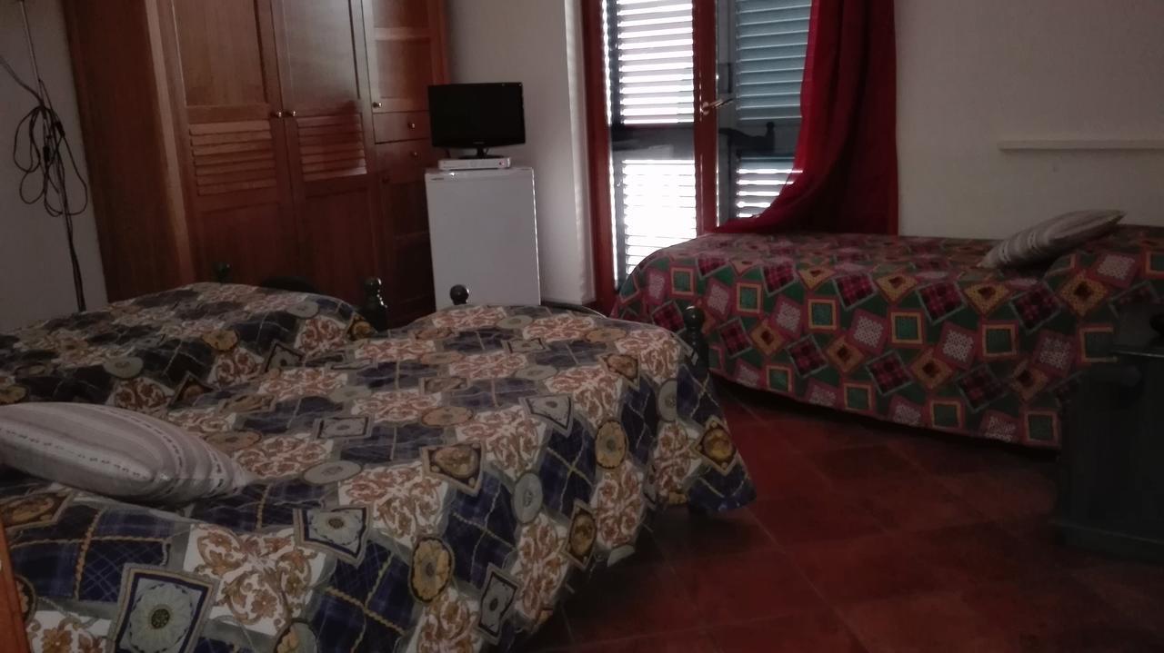 Hotel Sottovento Sant'Egidio del Monte Albino Eksteriør billede