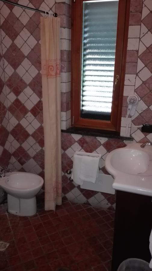 Hotel Sottovento Sant'Egidio del Monte Albino Eksteriør billede