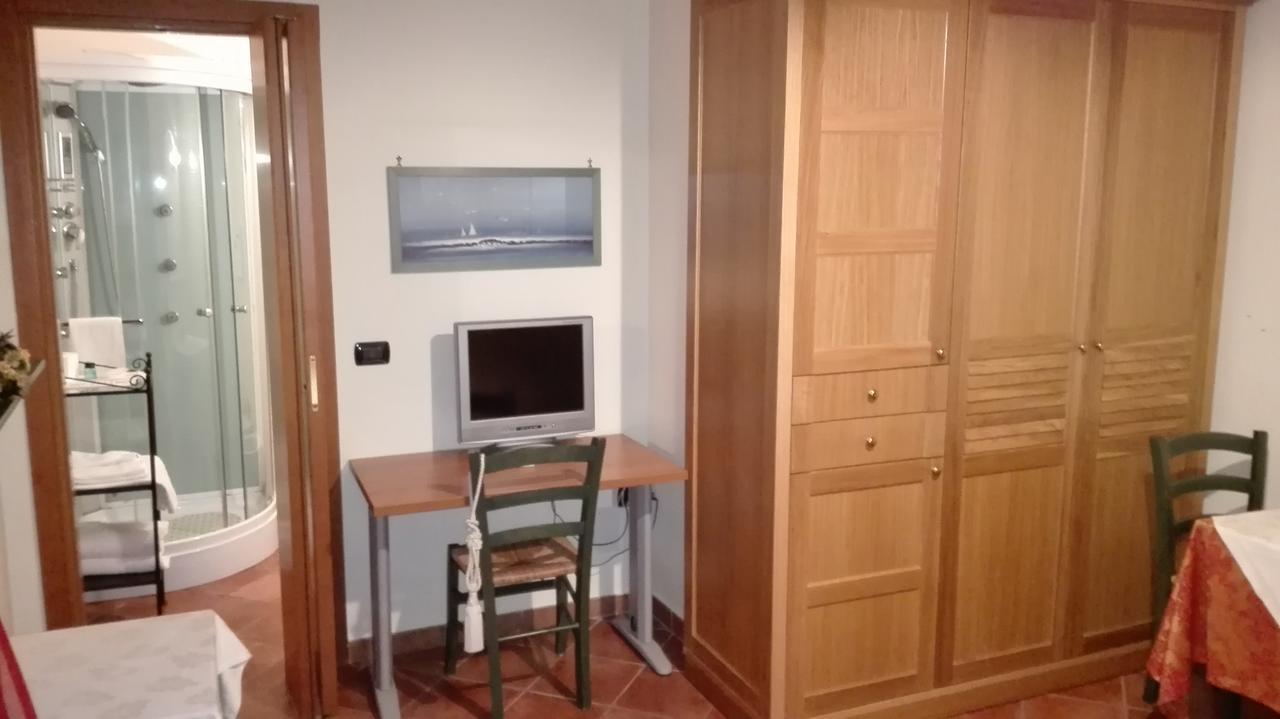 Hotel Sottovento Sant'Egidio del Monte Albino Eksteriør billede