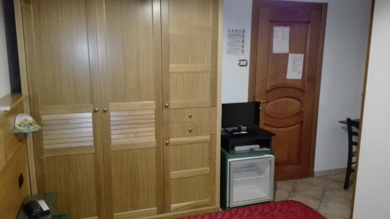 Hotel Sottovento Sant'Egidio del Monte Albino Eksteriør billede